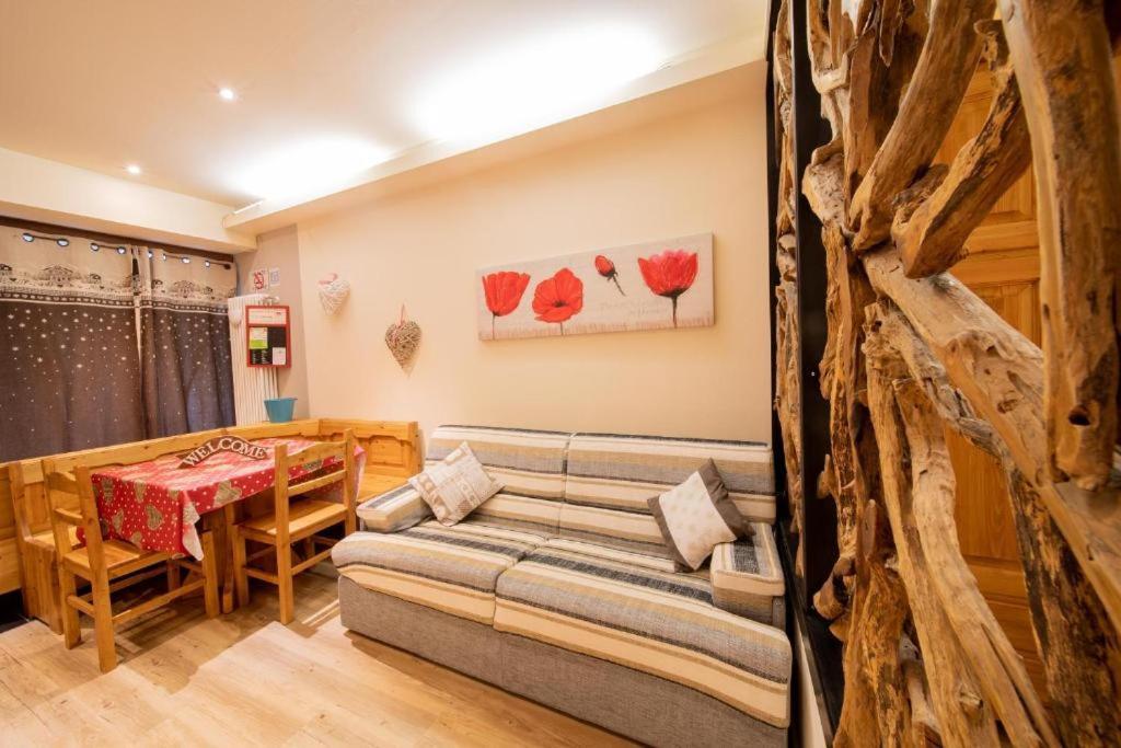 Cervinia - Matterhorn Apartments Breuil-Cervinia Bagian luar foto